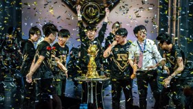 “莫欺少年穷”！NIP官博赛后发文，配图为一年前的战队排名。